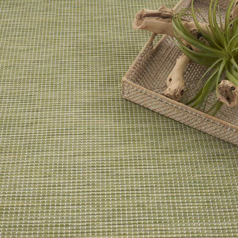 Lillehammer Solid Indoor/Outdoor Area Rug, Rectangle 4' x 6', Moss Green