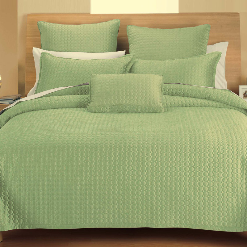 Classic Modern & Contemporary Sateen Quilt, Green Circle