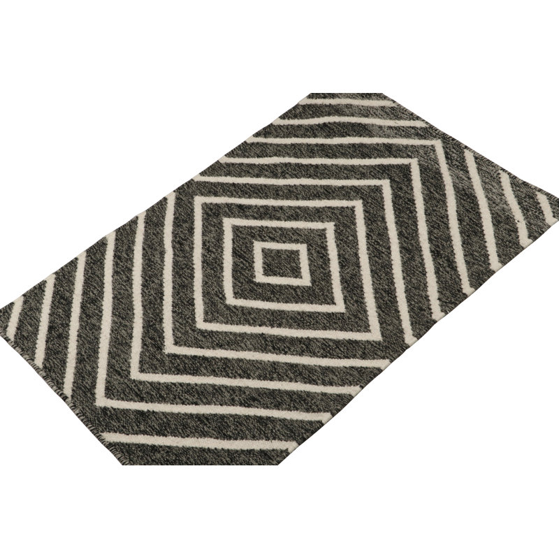 Hand Knotted Wool Area Rug in Gray