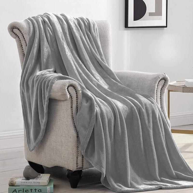 Climax Super Soft Reversible Mink Faux Plush Fur Fleece Blanket Throw, Silver, Single (3')