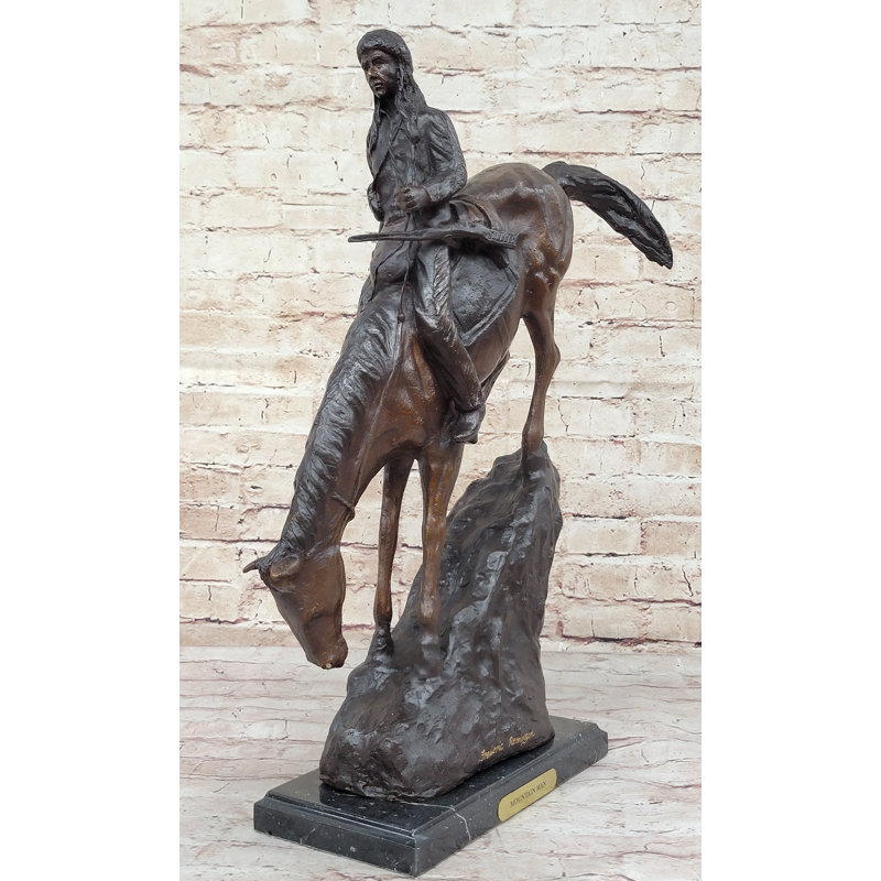 Figurines et sculptures