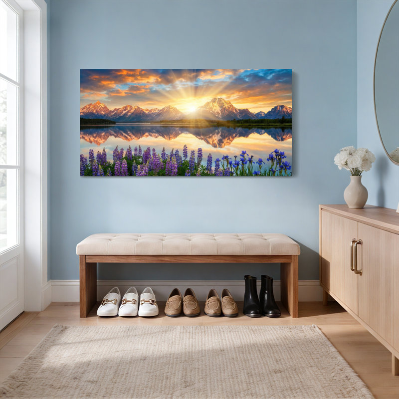 Tableau sur toile tendue représentant un coucher de soleil sur une montagne avec des fleurs violettes (lot de 1)
