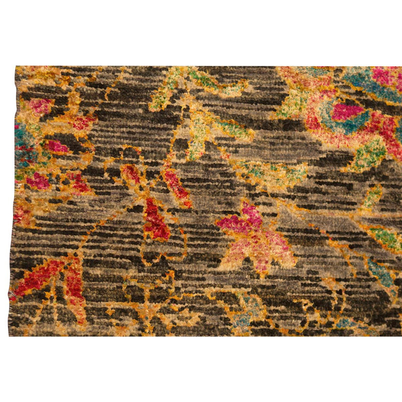 Handmade Silk Floral Area Rug