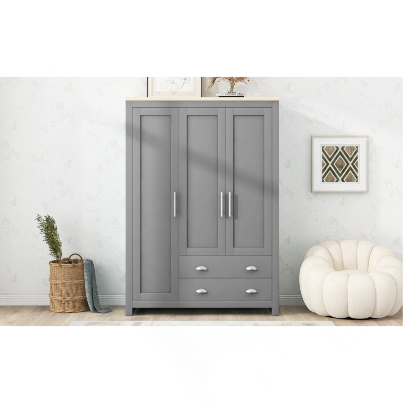 Armoire de rangement à trois portes avec armoires et deux tringles de suspension