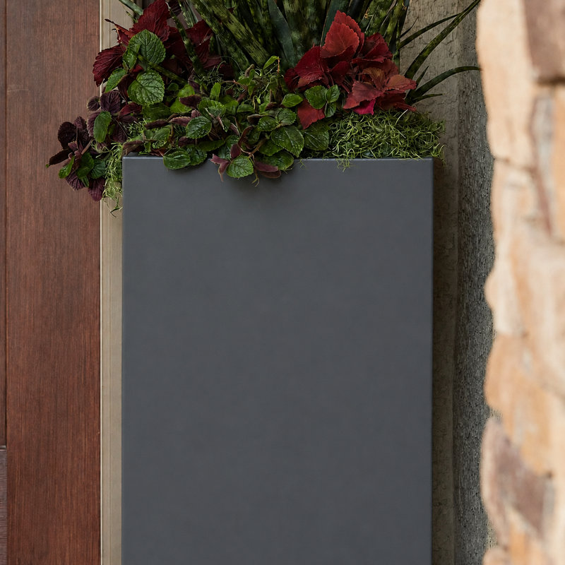 Wormleysburg Planter, Charcoal