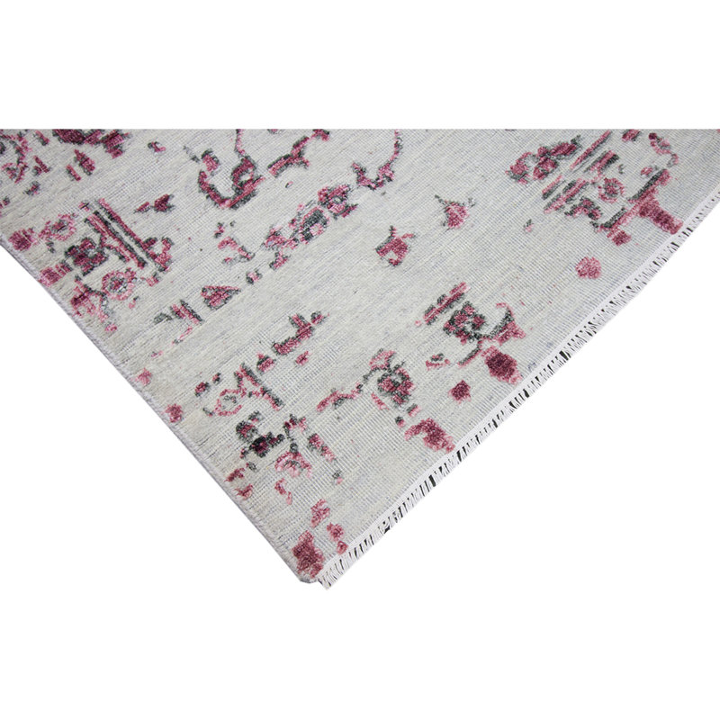Oriental Area Rug in Silver, Rectangle 5' x 8'