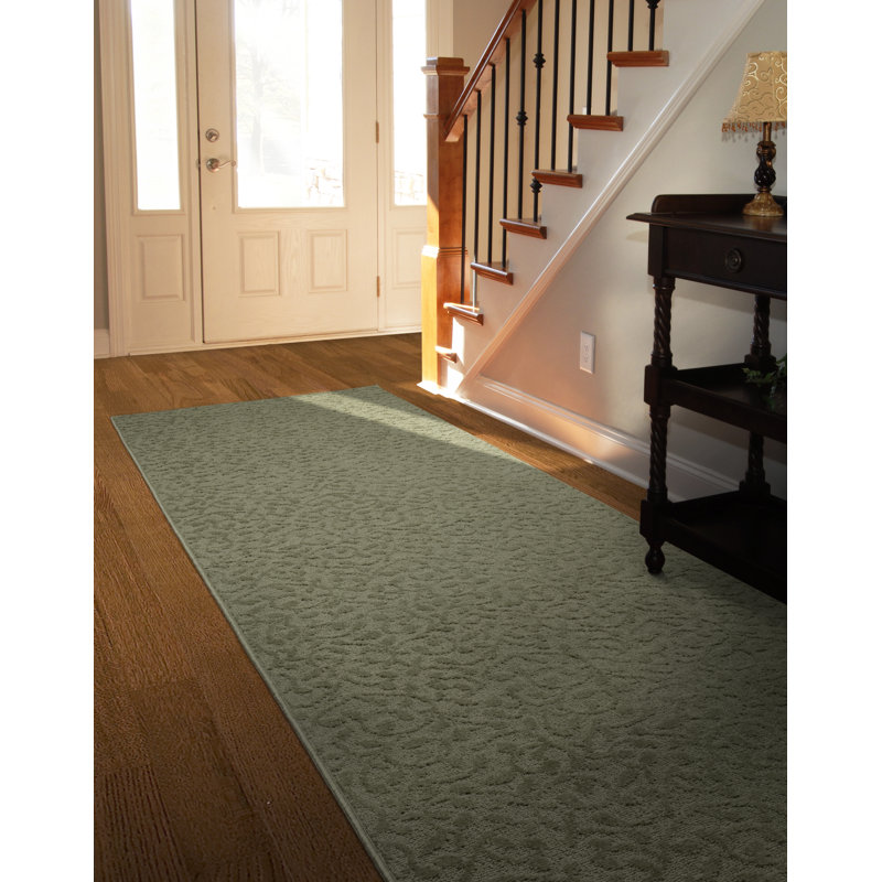 Edith Floral Machine Made Tufted Polypropylene Area Rug in Green, Runner 2' x 8'