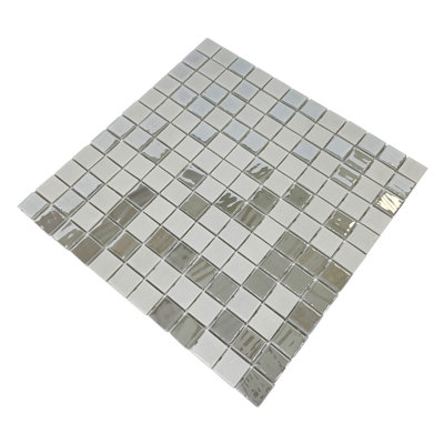 Carreau de mosaïque en verre 12 po x 12 po Shine