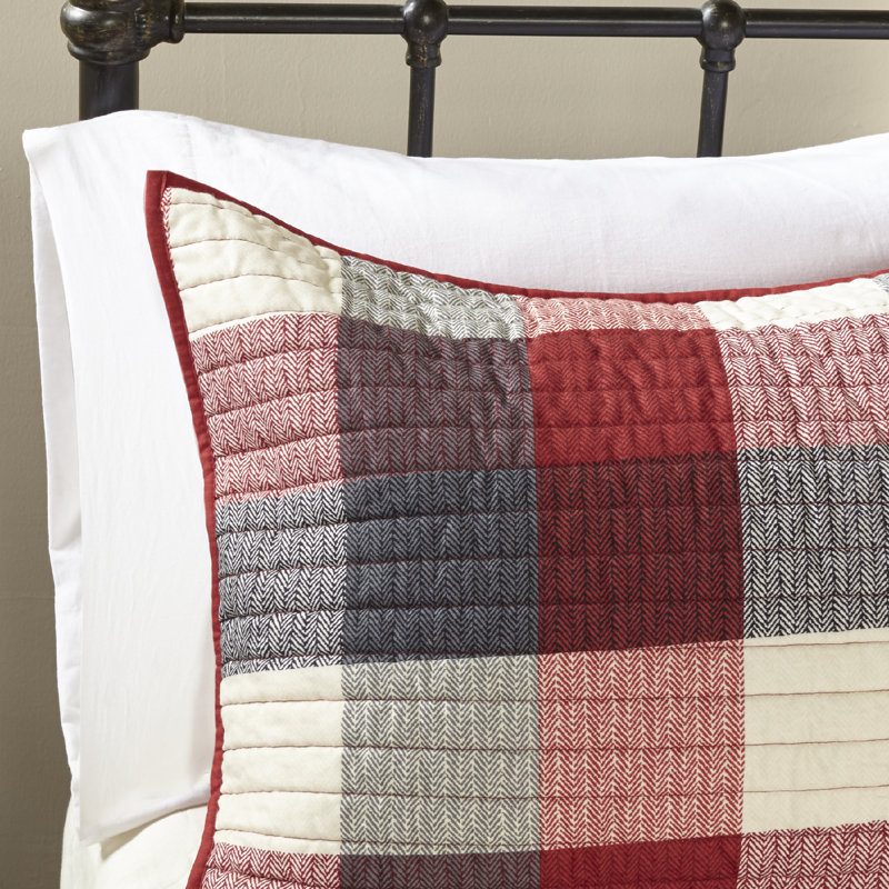 Red Full Reversible Plaid Quilt Set with Decorative Pillows