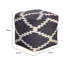 Pouf décoratif Poby, structure carrée de 19 pouces, motif zigzag blanc et gris
