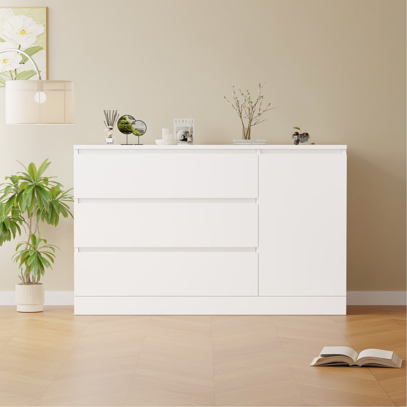 Armoire en bois avec tiroirs cachés