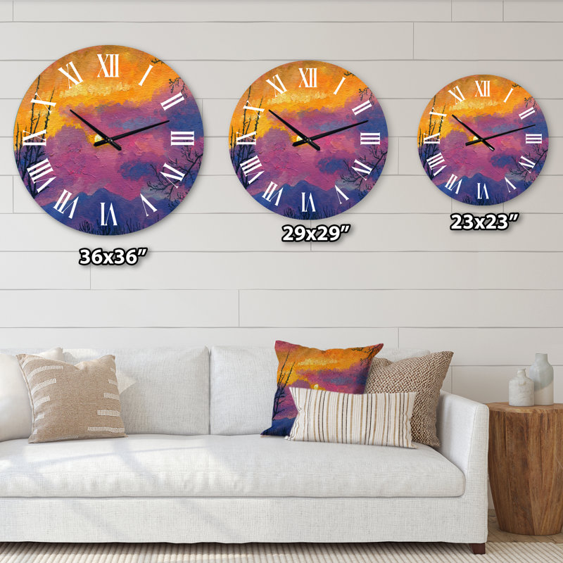 Jaune et mauve coucher de soleil sur les montagnes - Horloge murale de ferme, Surdimensionné