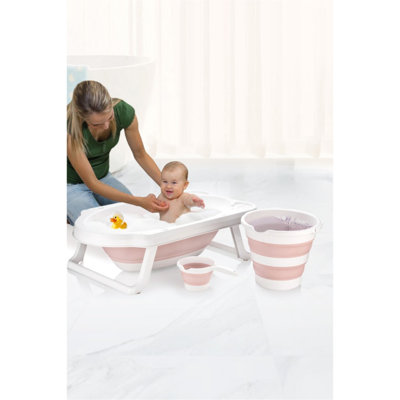 Ensemble de baignoire pour bébé pliable (3 pièces), blanc et rose, 32,3 x 18,9 x 9,1 pouces | 100% plastique, comprend un seau (10,6 x 13,0 x 2,8 pouces) et une rallonge (4,3 x 6,3 x 1,2 pouces) | Parfait pour un bain facile et un rangement peu encombrant