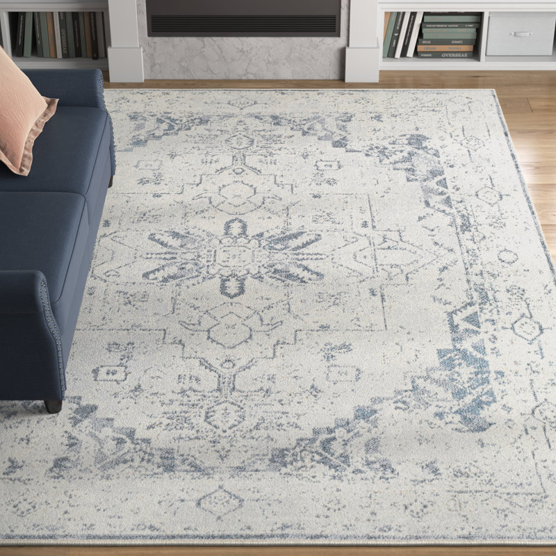 Webber Oriental Indoor Rug, Rectangle 2'2" x 3'9", Polyester