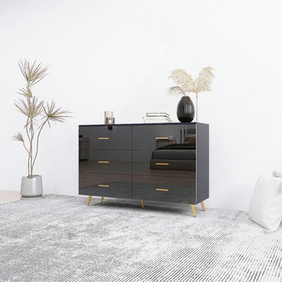 Commode 6 tiroirs avec poignée dorée et pieds en acier doré