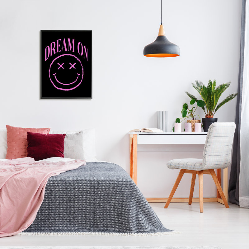 «Dream On Pink Smiley» encadré par House of Lulu, Giclée encadrée noir minuit, H 30 po x l 24 po