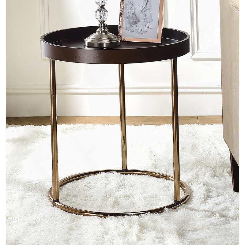 Table ronde avec structure en métal
