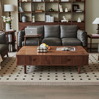 Table de bout en noyer noir
