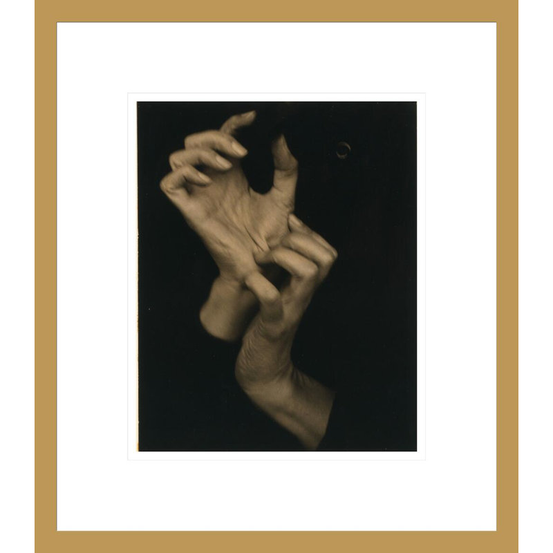 «Georgia O'Keeffe Hands» par Alfred Stieglitz, impression giclée sur cadre, H 15,73 po x l 13,75 po