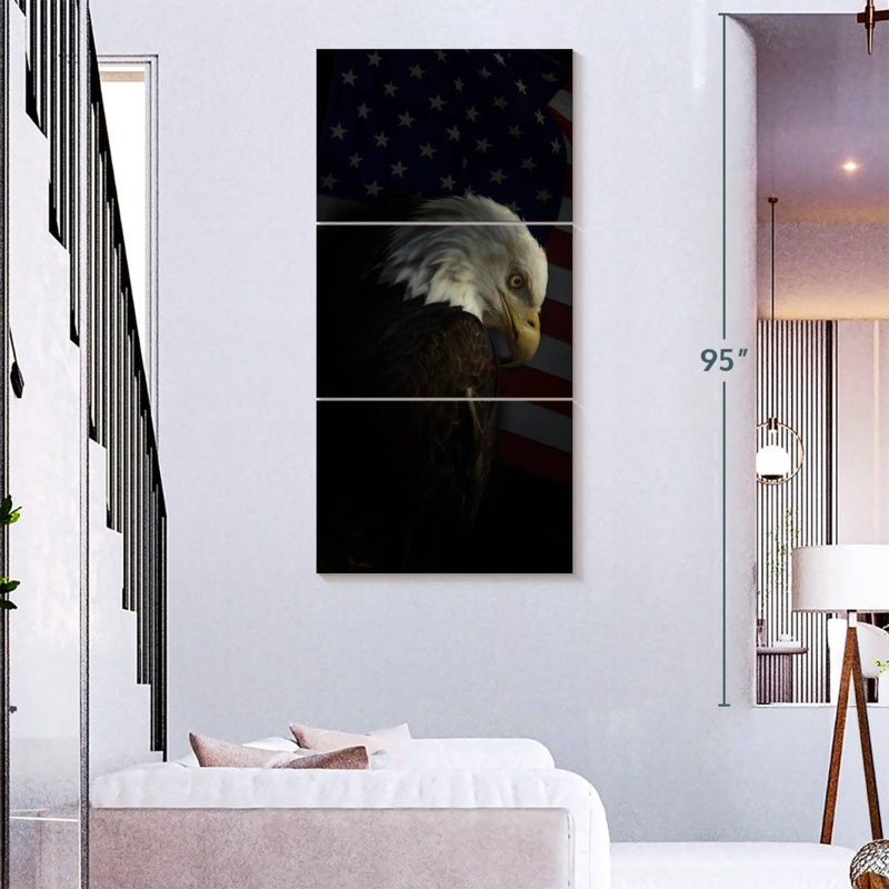 Pygargue à tête blanche patriotique, H 62 po x l 30 po