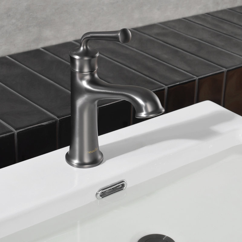 Single-Hole Single-handle Bathroom Faucet with Drain Assembly, Black Stainless