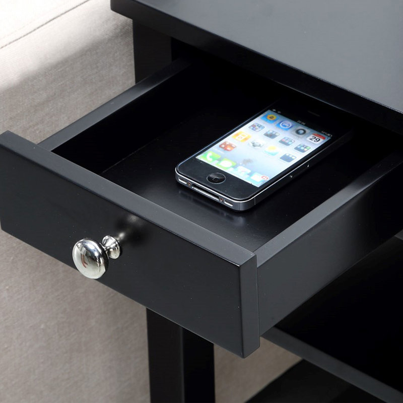 Table de bout Carbin avec tiroir et tablettes, Noir