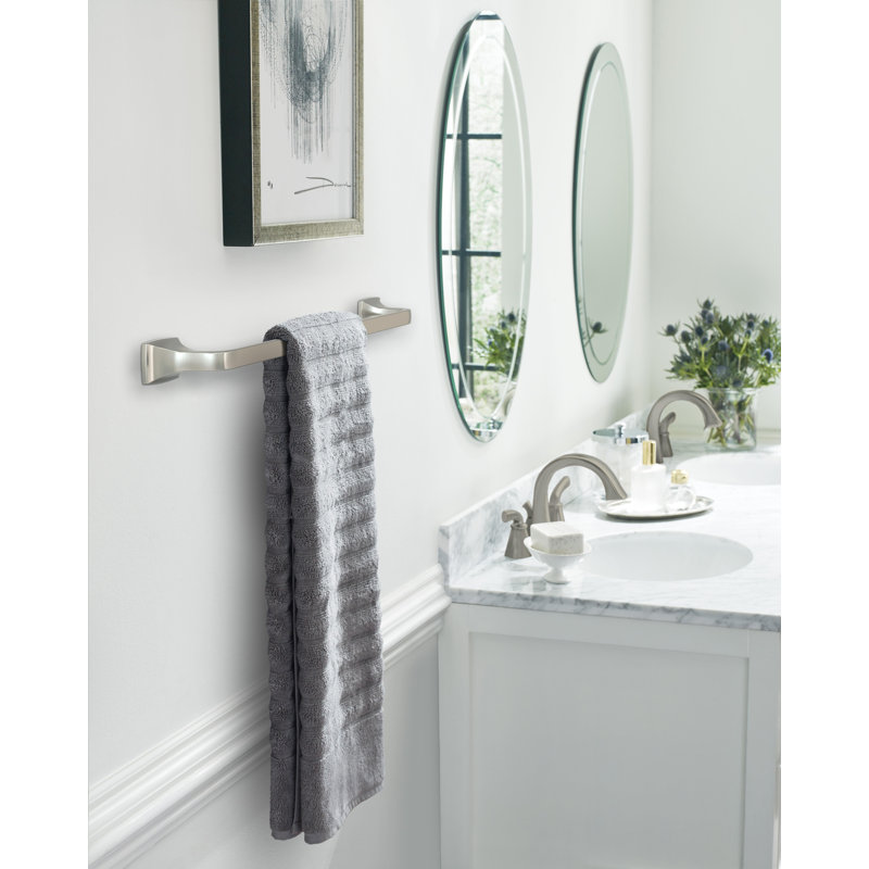 Porte-serviettes mural 20,87 po Highland Ridge, Nickel brossé, P 2,7 po x L 26,8 po x H 0,75 po 