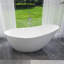 59 po X 30 po Baignoire de trempage autoportante en acrylique blanc brillant