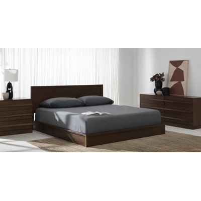 Sauger Piece Bedroom Set
