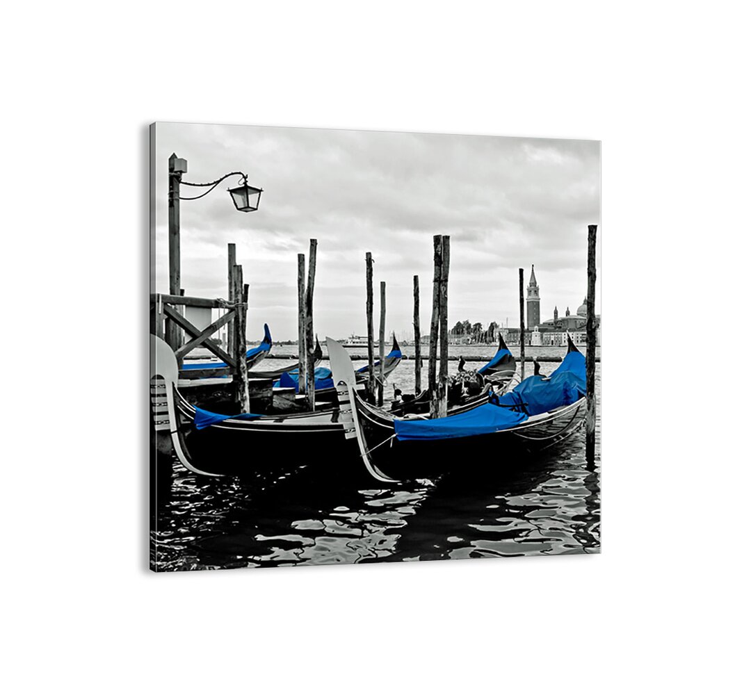 Leinwandbild - Fotografie â€žPensive Veniceâ€�