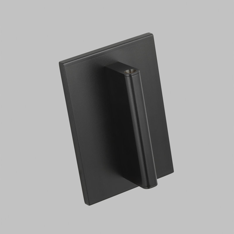 Lloyds 7 Outdoor Wall, 4.8"H x 2.5"W x 4.8"D