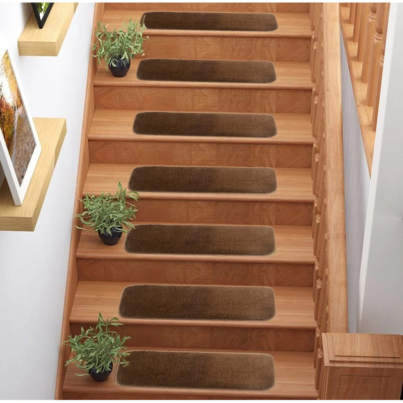 Tapis d'escalier intérieur antidérapant Comfy Collection, Brun, Rectangle 30 po x 8,5 po, Ensemble de 13