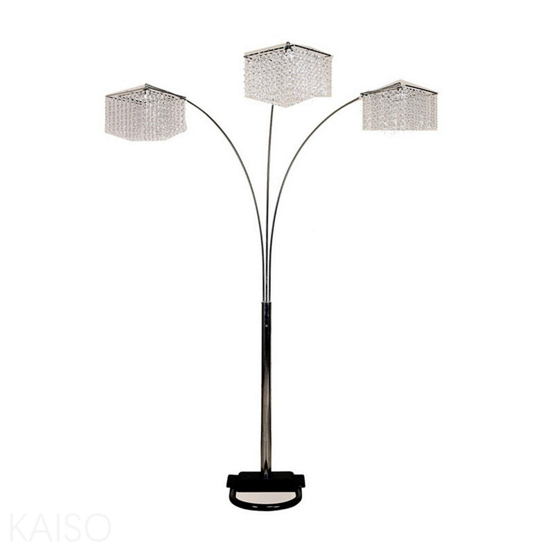 Lampe sur pied 84 po avec 3 arches en cristal