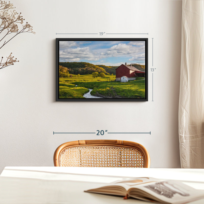 Nature «Green Fields Red Barn Wall Art», H 13 po x l 19 po