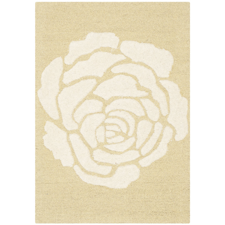 Cannen Hand Tufted Wool Floral Rug