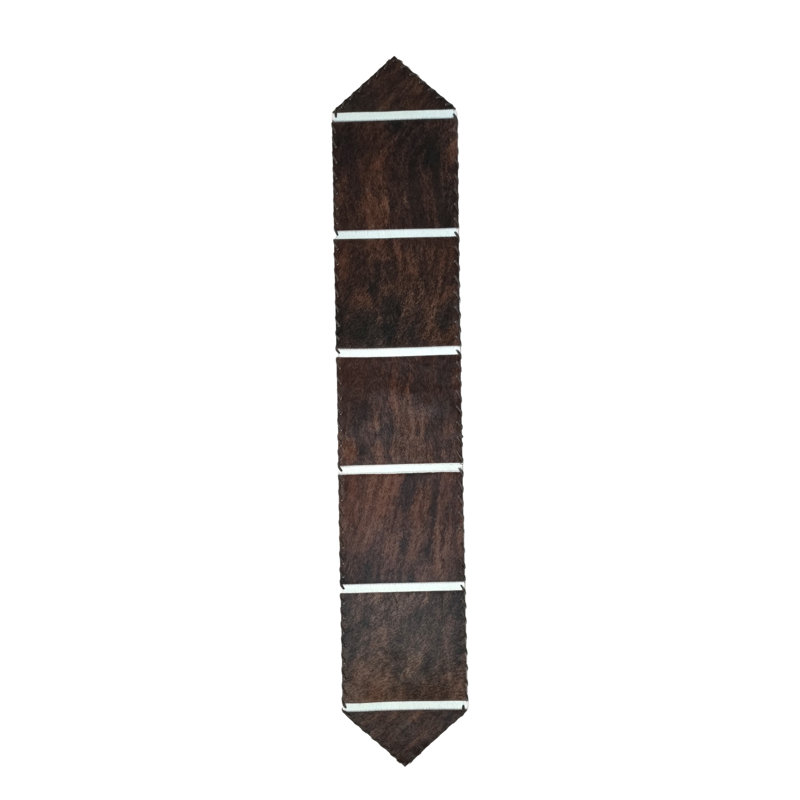 Chemin de table en cuir de vache, L 96 po x P 12 po