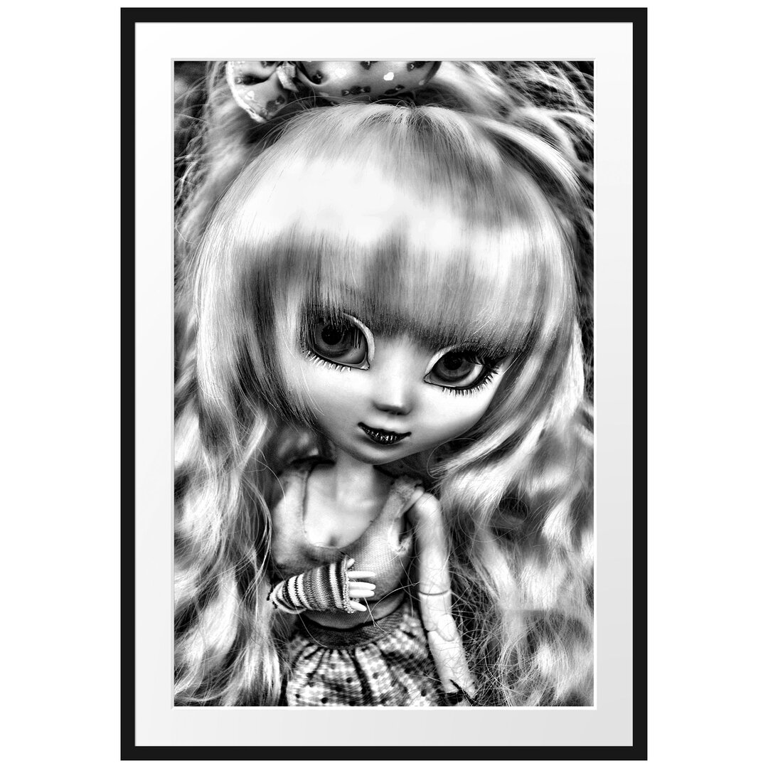 Gerahmtes Fotoposter "Pullip Doll" im Stil der 70er Jahre