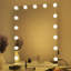 Miroir de maquillage / rasage Hollywood-521043208
