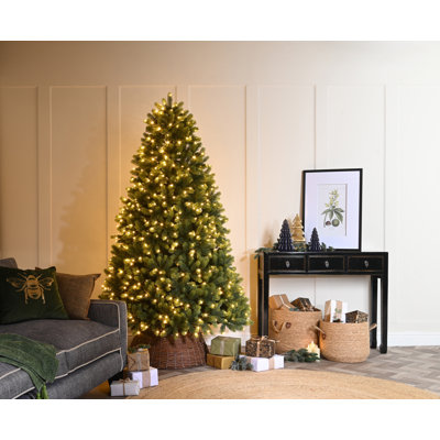 180' H Christmas Tree