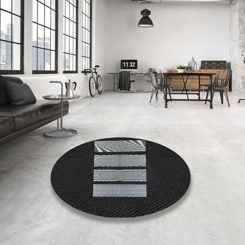 Tapis noir Kirtland, Rond 6 pi