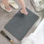 Tapis de bain gris en pierre à séchage rapide Diatomite - 24 po x 15 po avec lignes irrégulières-980107599