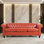 Canapé classique en cuir PU Chesterfield avec dossier capitonné, accoudoirs roulés et garniture cloutée