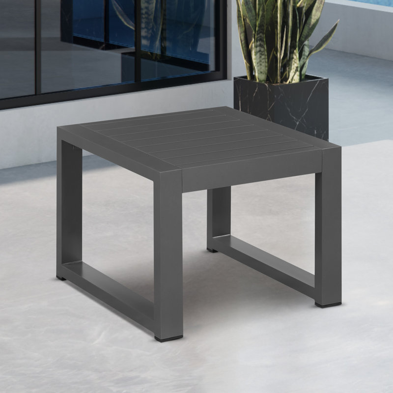 Hoyt 20.48” Outdoor Aluminum End Table, Silver Gray