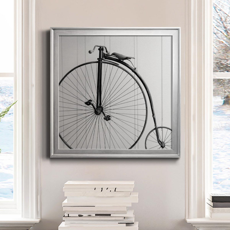 «Vintage Ride» - Toile encadrée de qualité supérieure - prête à être accrochée, Argent, H 34,5 po x l 34,5 po x P 1,5 po