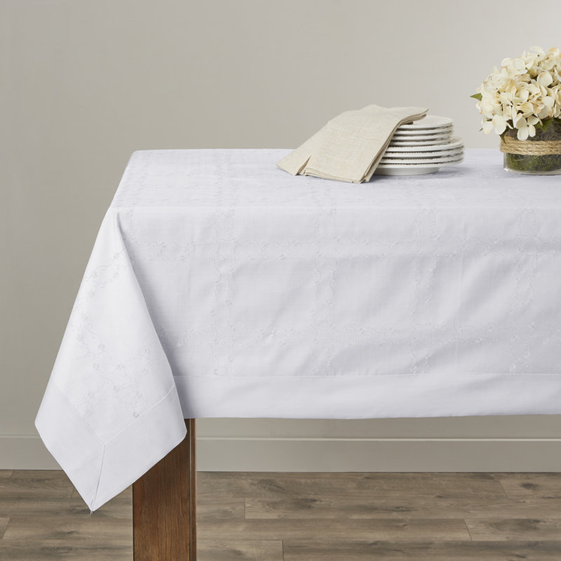 Nappe brodée, L 105 po x l 70 po, Blanc véritable