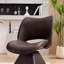 Chaise de salle à manger confortable et moderne en similicuir-133996129