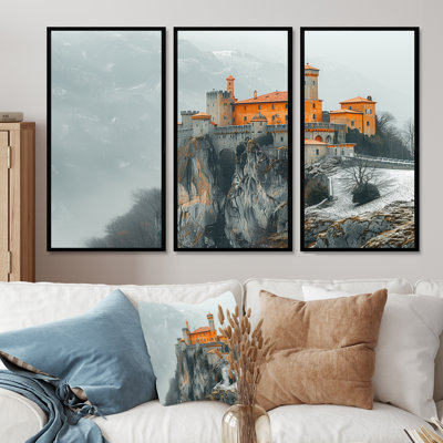 «Gray Yellow Mountain Temple In Mongalia I - Fortress», ensemble de reproduction d'art mural