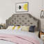 Tête de lit tapissier capitonnée de taille grand, tête de lit en bois massif avec pieds en métal durables, tête de lit grand à hauteur réglable avec garniture cloutée, tête de lit en tissu au design moderne capitonné-1319195459