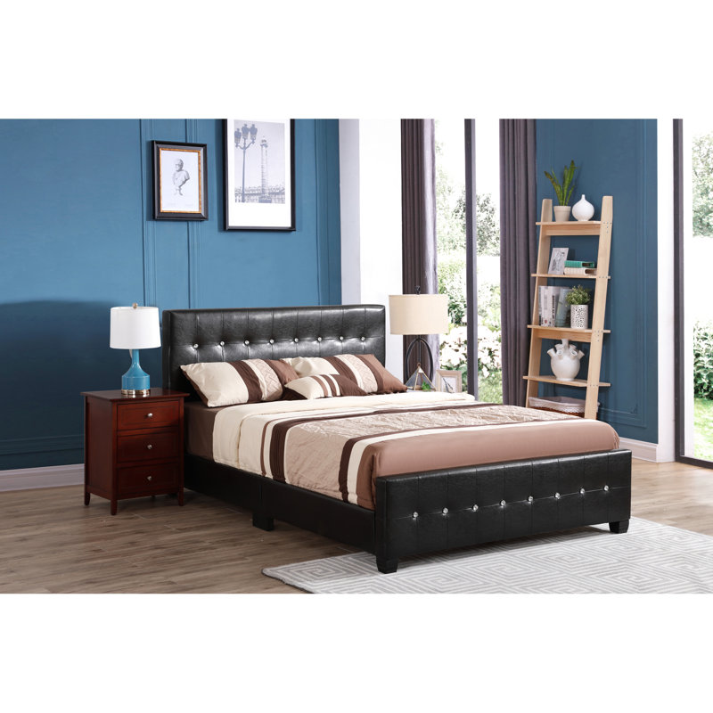 Lit double moderne noir transitionnel - et chaud. H 43 po x l 57 po x P 83 po. Pour divers décors. Fabriqué avec des matériaux. Assemblage requis. Mousse de remplissage, matériau PU. Profondeur 79 po, largeur 88 po, hauteur 43 po, poids de 90,01 lb.