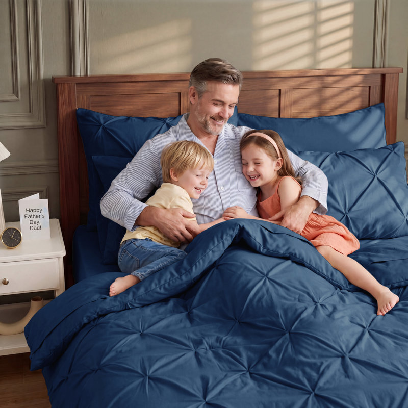 Bedsure Queen Burgundy Pintuck Bed-in-a-Bag - Navy Pinch Pleat Comforter Set with Sheets, Pillowcases & Shams (Set of 7)
